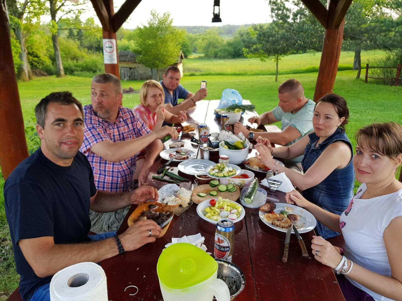 Boronahaz Fogado Hotel Szalafo Bagian luar foto