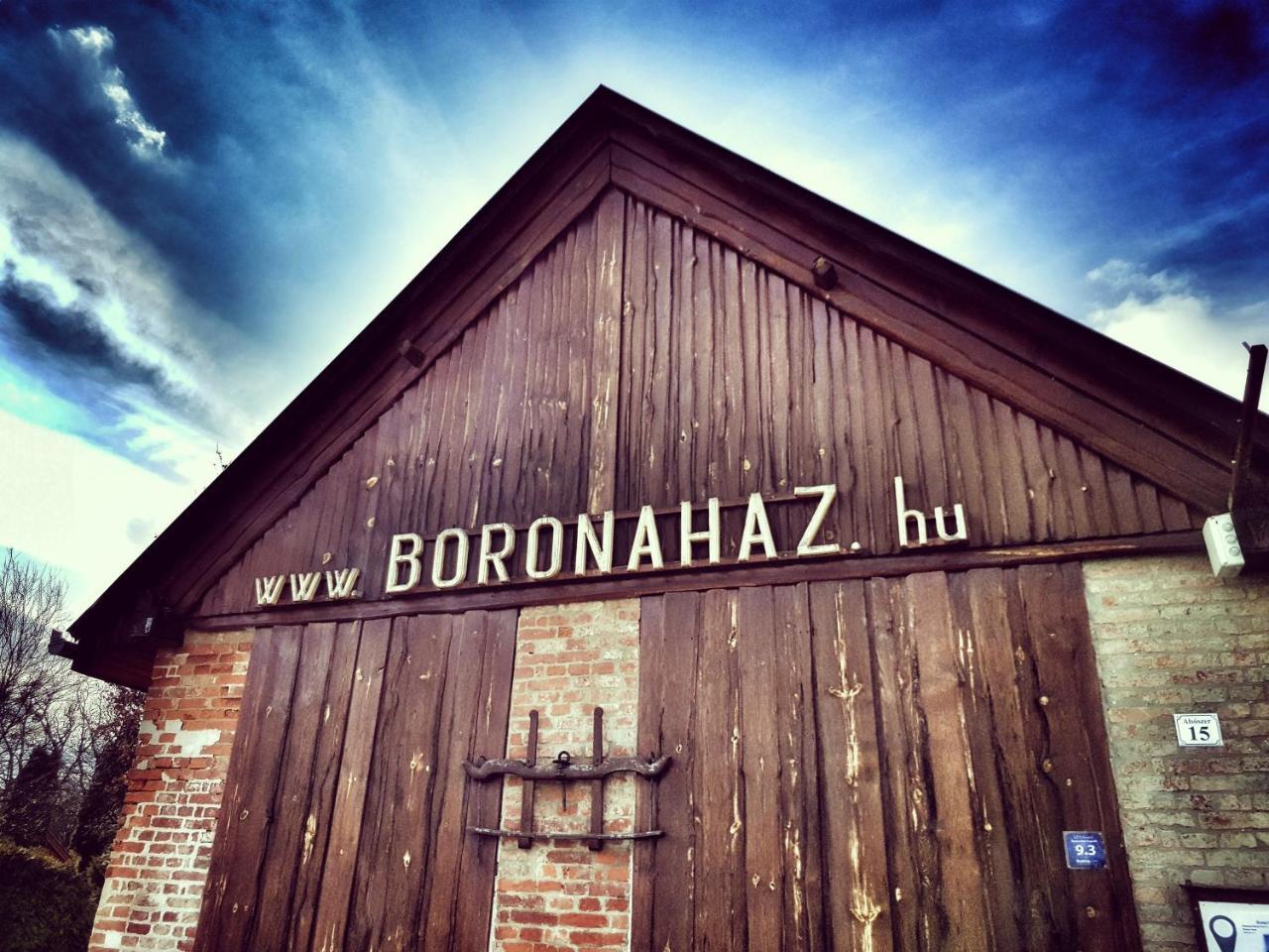 Boronahaz Fogado Hotel Szalafo Bagian luar foto